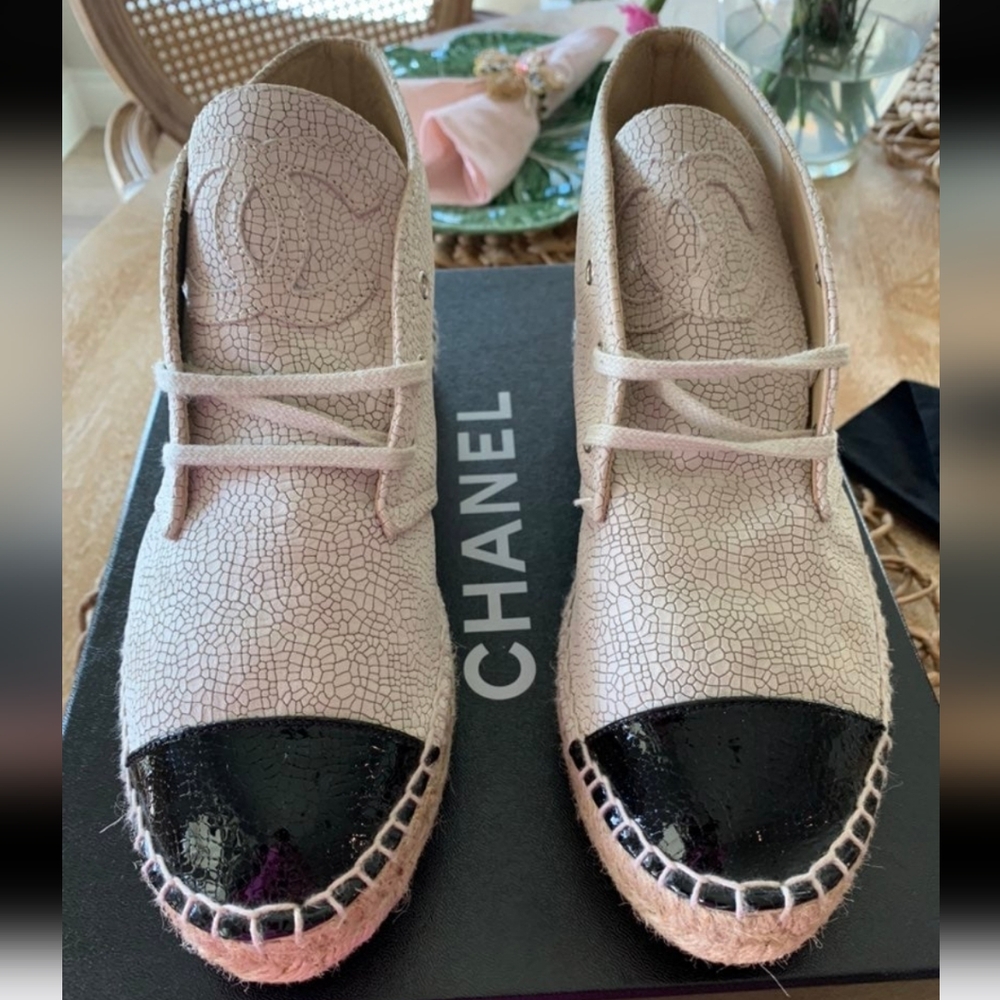 High Top Chanel espadrilles size 39